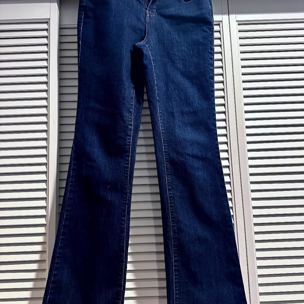 DKNY Soho Boot Jeans Midrise Size 4